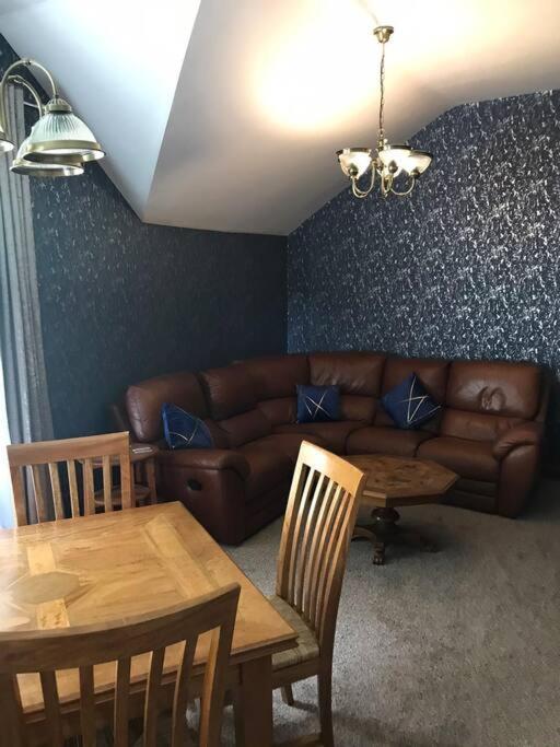 Chandlers Apartment Ascog Экстерьер фото