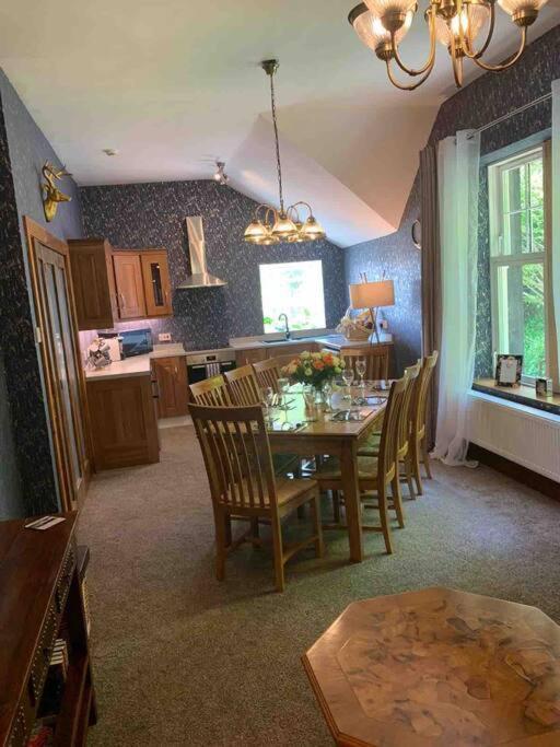 Chandlers Apartment Ascog Экстерьер фото
